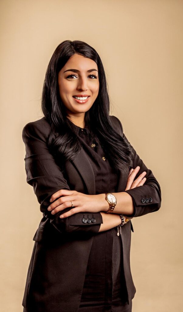 Maître Zahra Boukeaba, avocate en droit public au Barreau de Paris